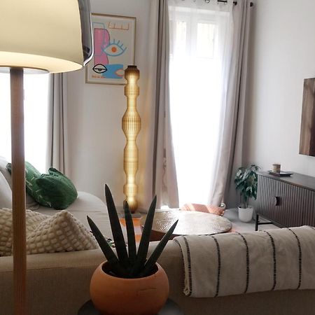Beau Loft Au Coeur De Toulon Apartment Exterior photo